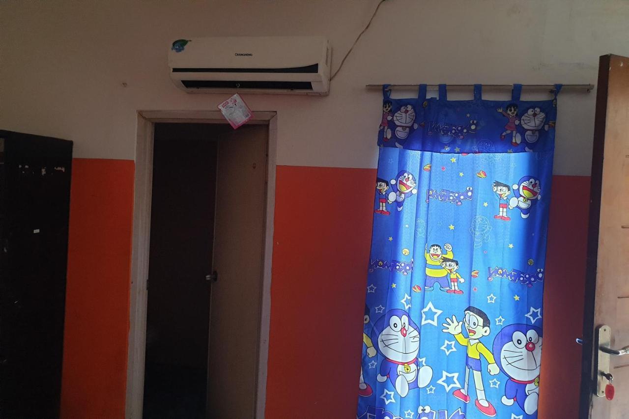 劳茨住宅旅馆 雅加达 外观 照片